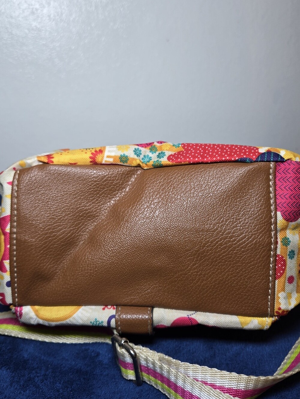 Lily Bloom YOU ARE  MY SUNSHINE Adjustable Crossbody Bag - Picture 4 of 11